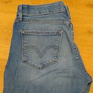 Perfect waist straight leg size 4